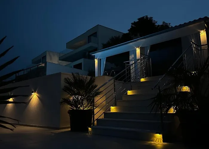 Marina Residence