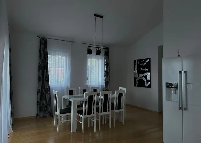 Marina Residence
